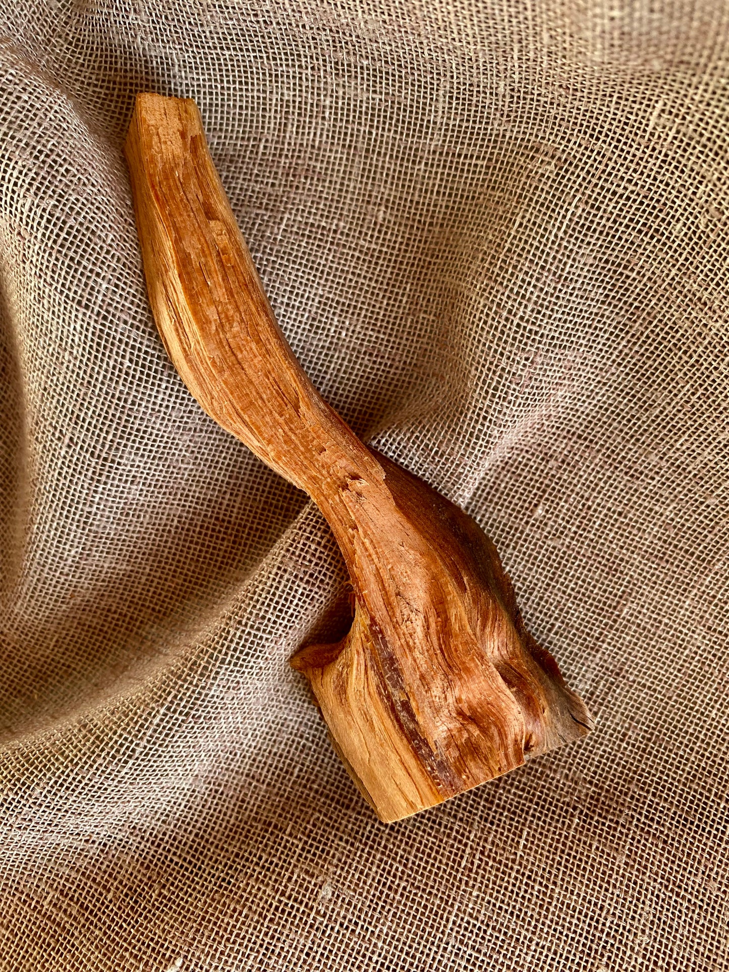 Unik skulptural Pino santo